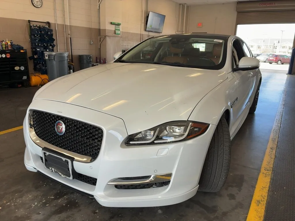 White 2019 Jaguar XJ R-Sport for sale in Fishers, IN