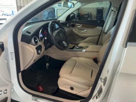 More photos of 2018 Mercedes-Benz GLC 350e at AutoGiant USA Fishers, IN