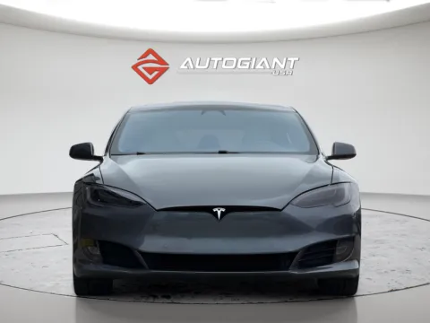 More photos of 2020 Tesla Model S Performance at AutoGiant USA Fishers, IN