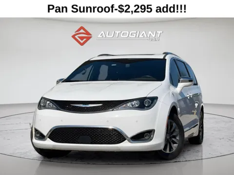 White 2020 Chrysler Pacifica Hybrid Limited for sale in Fishers, IN