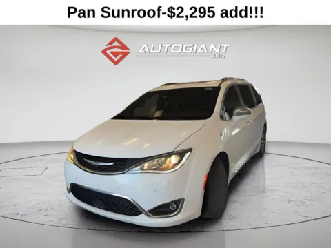 White 2020 Chrysler Pacifica Hybrid Limited for sale in Fishers, IN