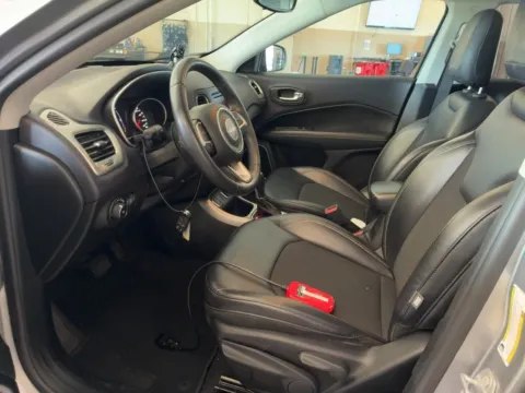 More photos of 2017 Jeep New Compass Latitude at AutoGiant USA Fishers, IN