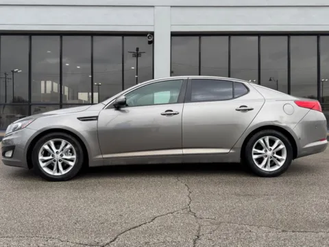 More photos of 2012 Kia Optima LX at AutoGiant USA Fishers, IN
