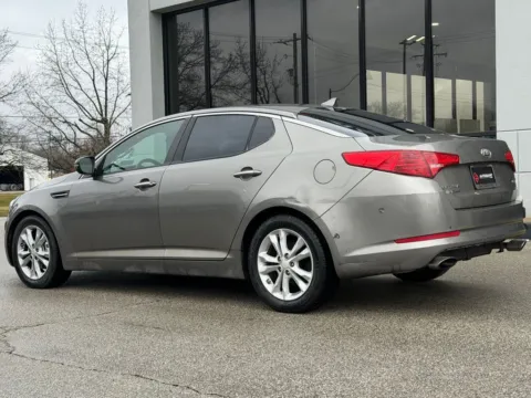 More photos of 2012 Kia Optima LX at AutoGiant USA Fishers, IN