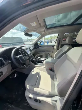 Photos of 2020 Volkswagen Atlas 3.6L V6 SE for sale in Fishers, IN at AutoGiant USA Fishers