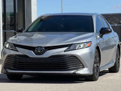 More photos of 2018 Toyota Camry LE at AutoGiant USA Fishers, IN