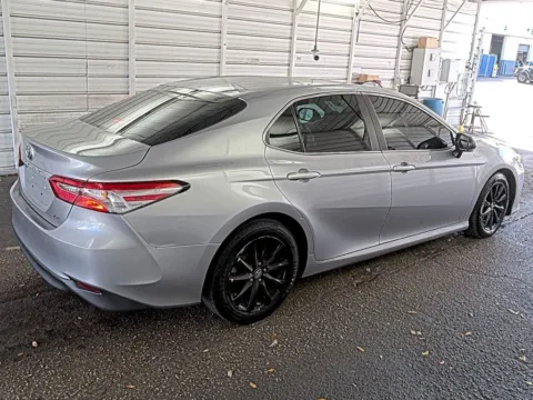 More photos of 2018 Toyota Camry LE at AutoGiant USA Fishers, IN