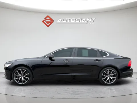 More photos of 2018 Volvo S90 T5 Momentum at AutoGiant USA Fishers, IN
