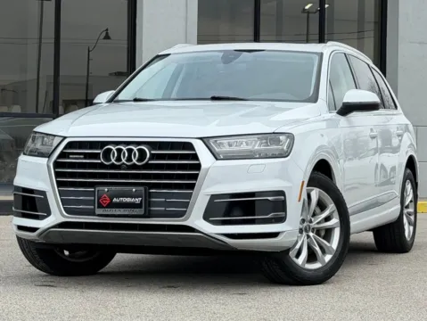 Black 2019 Audi Q7 55 SE Premium Plus for sale in Fishers, IN
