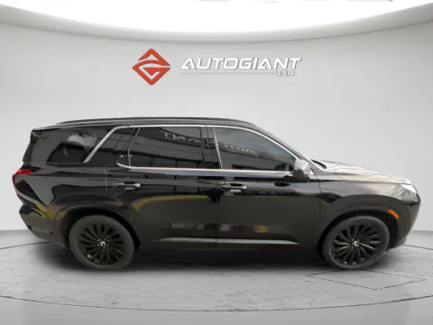 More photos of 2025 Hyundai Palisade Calligraphy Night Edition at AutoGiant USA Fishers, IN