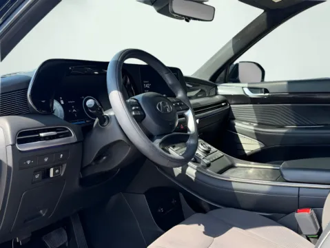 Photos of 2025 Hyundai Palisade Calligraphy Night Edition for sale in Fishers, IN at AutoGiant USA Fishers