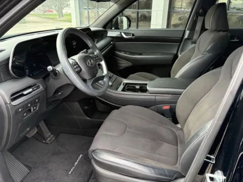 Photos of 2025 Hyundai Palisade Calligraphy Night Edition for sale in Fishers, IN at AutoGiant USA Fishers