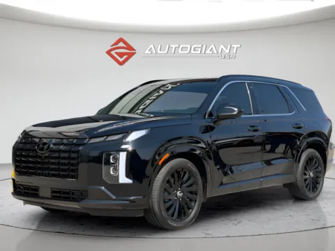 More photos of 2025 Hyundai Palisade Calligraphy Night Edition at AutoGiant USA Fishers, IN