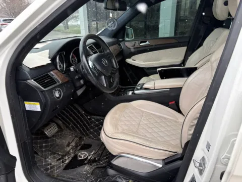 Photos of 2014 Mercedes-Benz GL-Class GL 550 for sale in Fishers, IN at AutoGiant USA Fishers