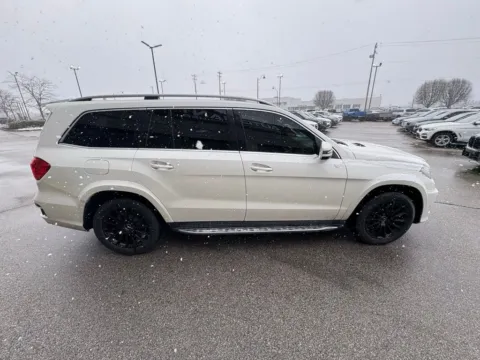 More photos of 2014 Mercedes-Benz GL-Class GL 550 at AutoGiant USA Fishers, IN