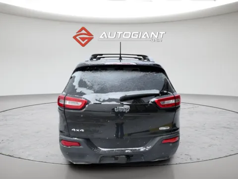 More photos of 2016 Jeep Cherokee Latitude at AutoGiant USA Fishers, IN