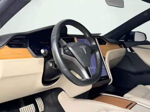 Photos of 2020 Tesla Model S Performance for sale in Fishers, IN at AutoGiant USA Fishers