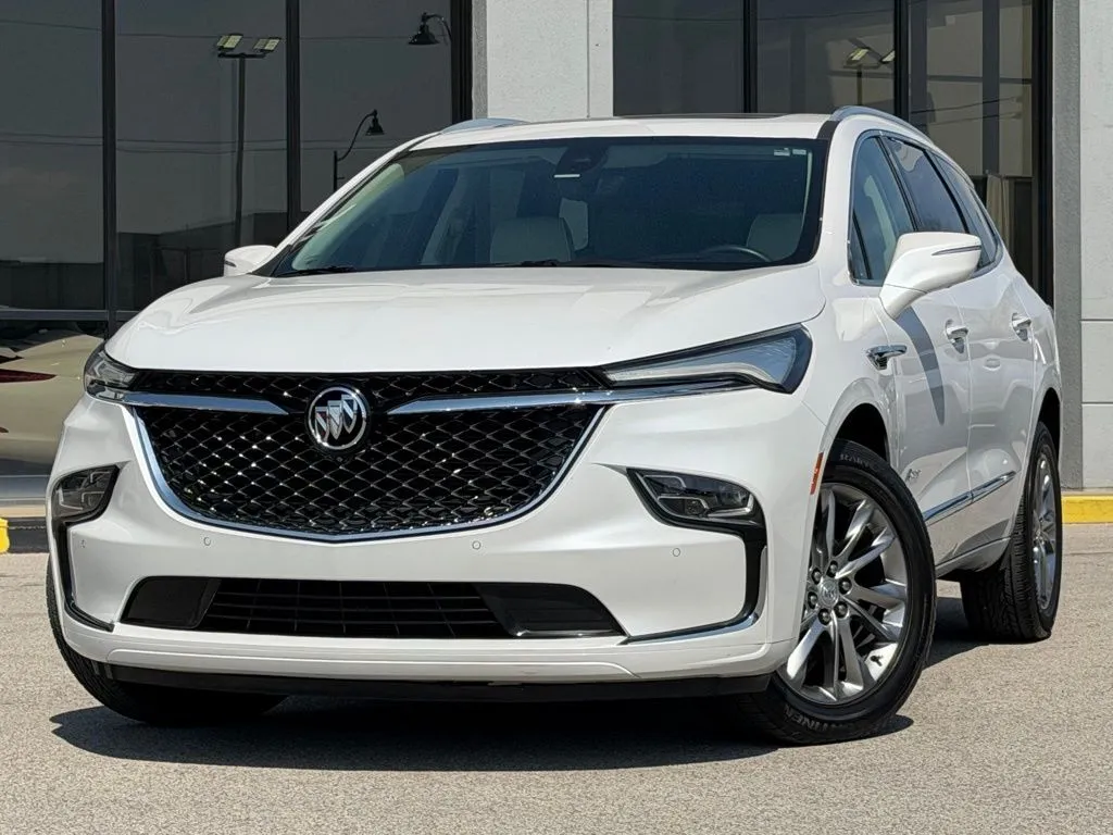 White 2022 Buick Enclave Avenir for sale in Fishers, IN
