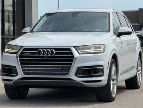 More photos of 2017 Audi Q7 3.0T Prestige at AutoGiant USA Fishers, IN