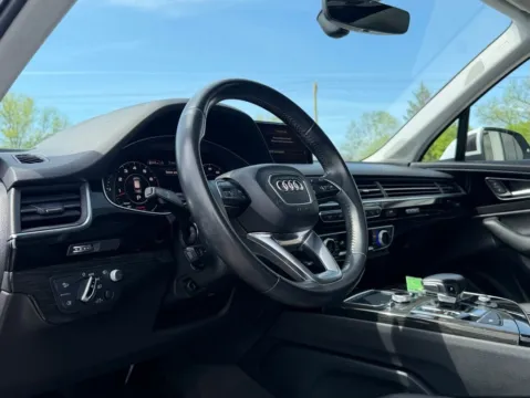 Photos of 2017 Audi Q7 3.0T Prestige for sale in Fishers, IN at AutoGiant USA Fishers