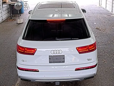 More photos of 2017 Audi Q7 3.0T Prestige at AutoGiant USA Fishers, IN