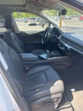 Photos of 2017 Audi Q7 3.0T Prestige for sale in Fishers, IN at AutoGiant USA Fishers