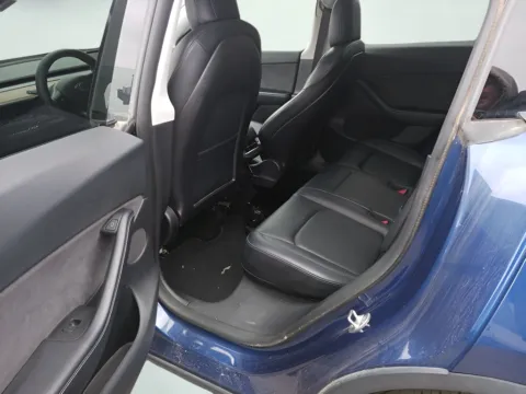 More photos of 2021 Tesla Model Y Performance at AutoGiant USA Fishers, IN