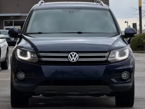 More photos of 2016 Volkswagen Tiguan R-Line at AutoGiant USA Fishers, IN
