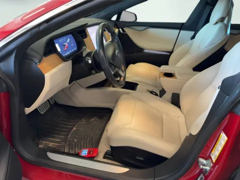 Photos of 2019 Tesla Model S Performance for sale in Fishers, IN at AutoGiant USA Fishers