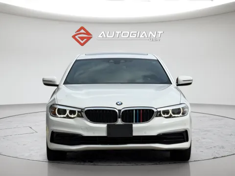 More photos of 2019 BMW 5 Series 530i at AutoGiant USA Fishers, IN