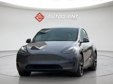 More photos of 2023 Tesla Model Y Long Range at AutoGiant USA Fishers, IN