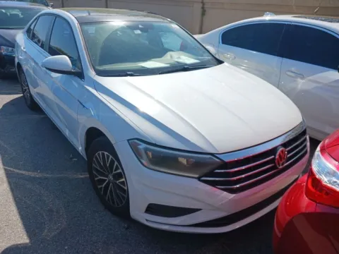 More photos of 2019 Volkswagen Jetta SEL at AutoGiant USA Fishers, IN