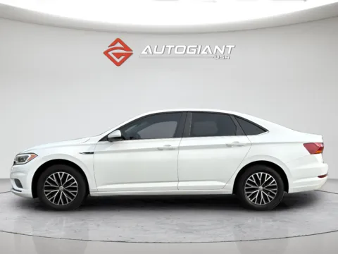 More photos of 2019 Volkswagen Jetta SEL at AutoGiant USA Fishers, IN