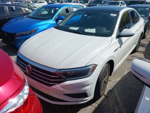 White 2019 Volkswagen Jetta SEL for sale in Fishers, IN