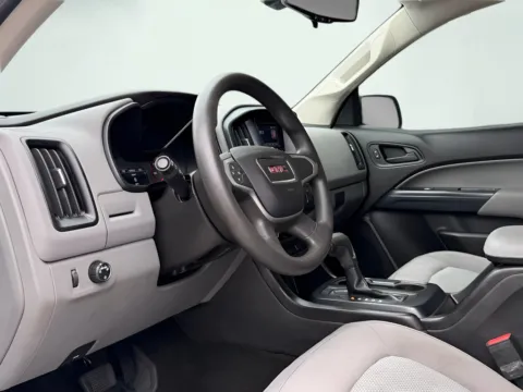 More photos of 2016 GMC Canyon at AutoGiant USA Fishers, IN