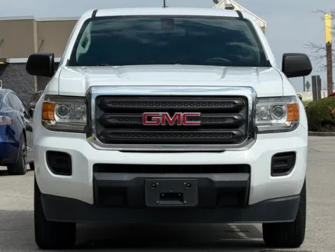 More photos of 2016 GMC Canyon at AutoGiant USA Fishers, IN