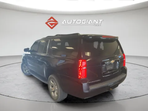 More photos of 2019 Chevrolet Suburban LT at AutoGiant USA Fishers, IN