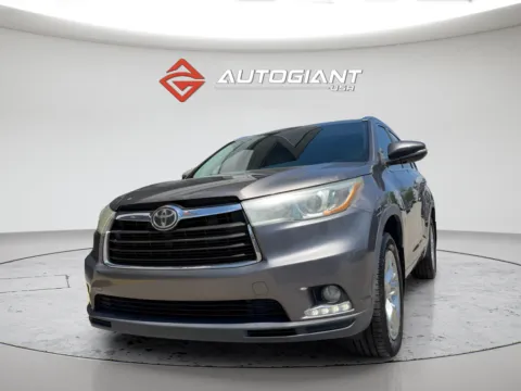 More photos of 2014 Toyota Highlander Limited Platinum V6 at AutoGiant USA Fishers, IN