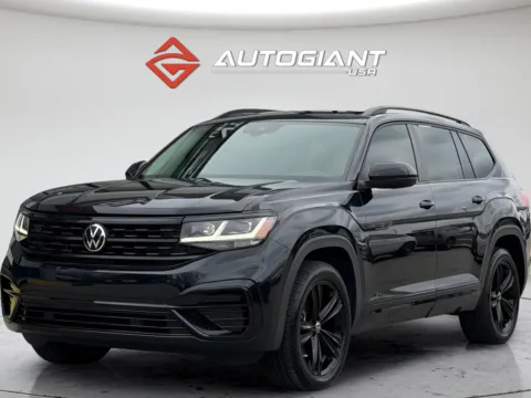 More photos of 2023 Volkswagen Atlas 3.6L V6 SEL R-Line at AutoGiant USA Fishers, IN