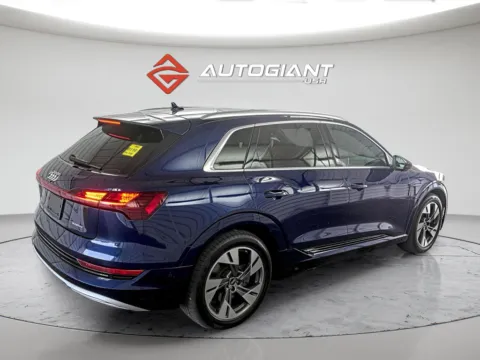 More photos of 2022 Audi e-tron Premium Plus at AutoGiant USA Fishers, IN