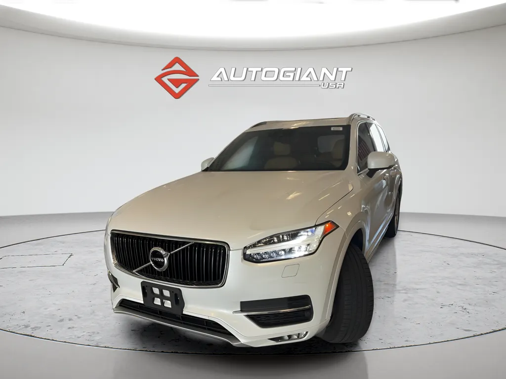 White 2018 Volvo XC90 T6 Momentum for sale in Fishers, IN