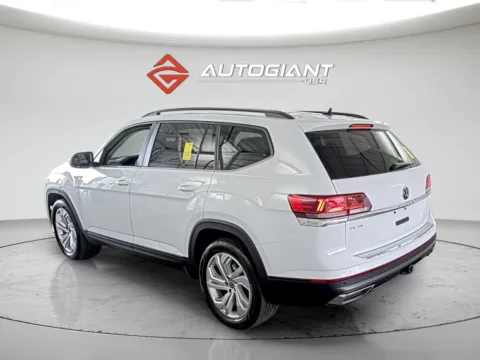 Another view of 2023 Volkswagen Atlas 3.6L V6 SE w/Technology for sale in Fishers, IN at AutoGiant USA Fishers