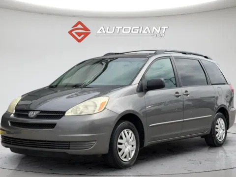 More photos of 2005 Toyota Sienna at AutoGiant USA Fishers, IN