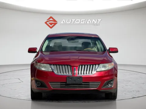 More photos of 2010 Lincoln MKS at AutoGiant USA Fishers, IN