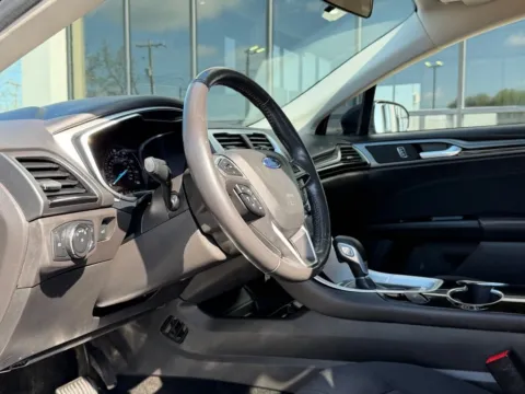 Photos of 2014 Ford Fusion SE for sale in Fishers, IN at AutoGiant USA Fishers