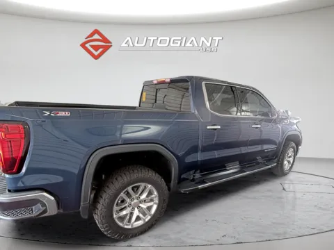 More photos of 2021 GMC Sierra 1500 SLT at AutoGiant USA Fishers, IN