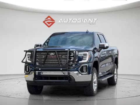 More photos of 2021 GMC Sierra 1500 SLT at AutoGiant USA Fishers, IN