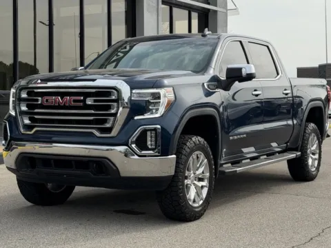 More photos of 2021 GMC Sierra 1500 SLT at AutoGiant USA Fishers, IN