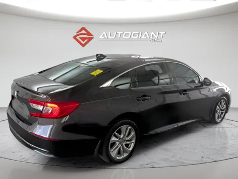 More photos of 2018 Honda Accord LX at AutoGiant USA Fishers, IN