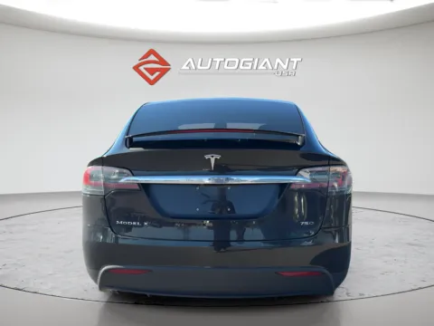 More photos of 2018 Tesla Model X P100D at AutoGiant USA Fishers, IN